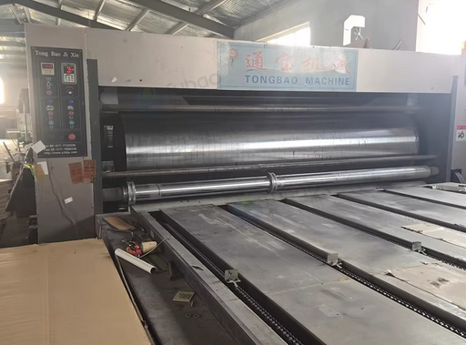 威海市地区处理2017年门幅3300*700单色印刷开槽机