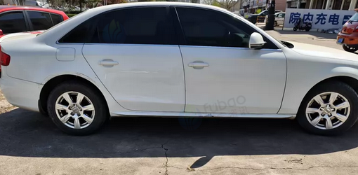 临沂市地区处理奥迪A4L原厂内饰件一套