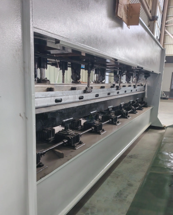 徐州市地区工厂处理5米预刺机、椰棕生产线一条