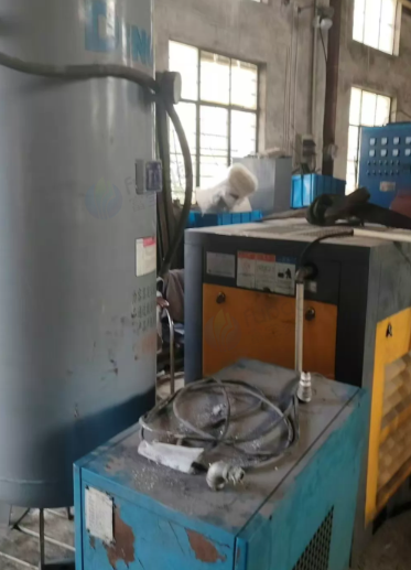 无锡市地区工厂处理6150*2米数控车床1台、11KW空压机三件套