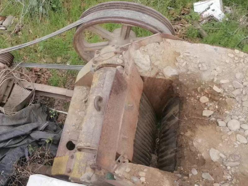 南阳市地区处理鄂破机、细碎机