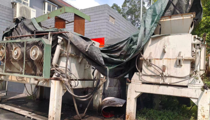 重庆地区处理大型离心风机、立式螺旋给料机、混凝土搅拌主机、振动筛、布袋除尘器、低压配电柜等设备