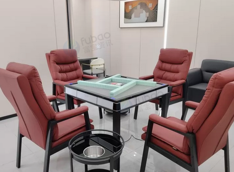 南昌市地区处理台球厅6台5P美的天花机、台球桌、麻将机、空调挂机、餐桌冰柜