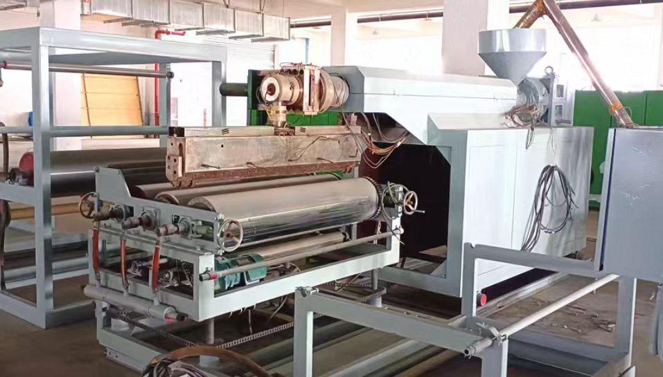 平顶山市地区工厂搬迁处理片材卷材生产线