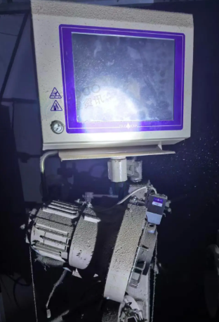 昌吉市地区工厂处理高速织布机12台、普通织布机48台、针巾机2台、250KW空压机整套