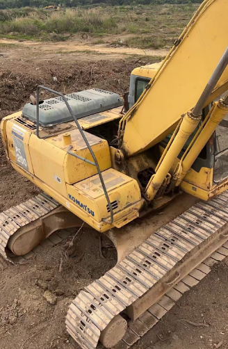 广州市地区处理小松200-7挖掘机