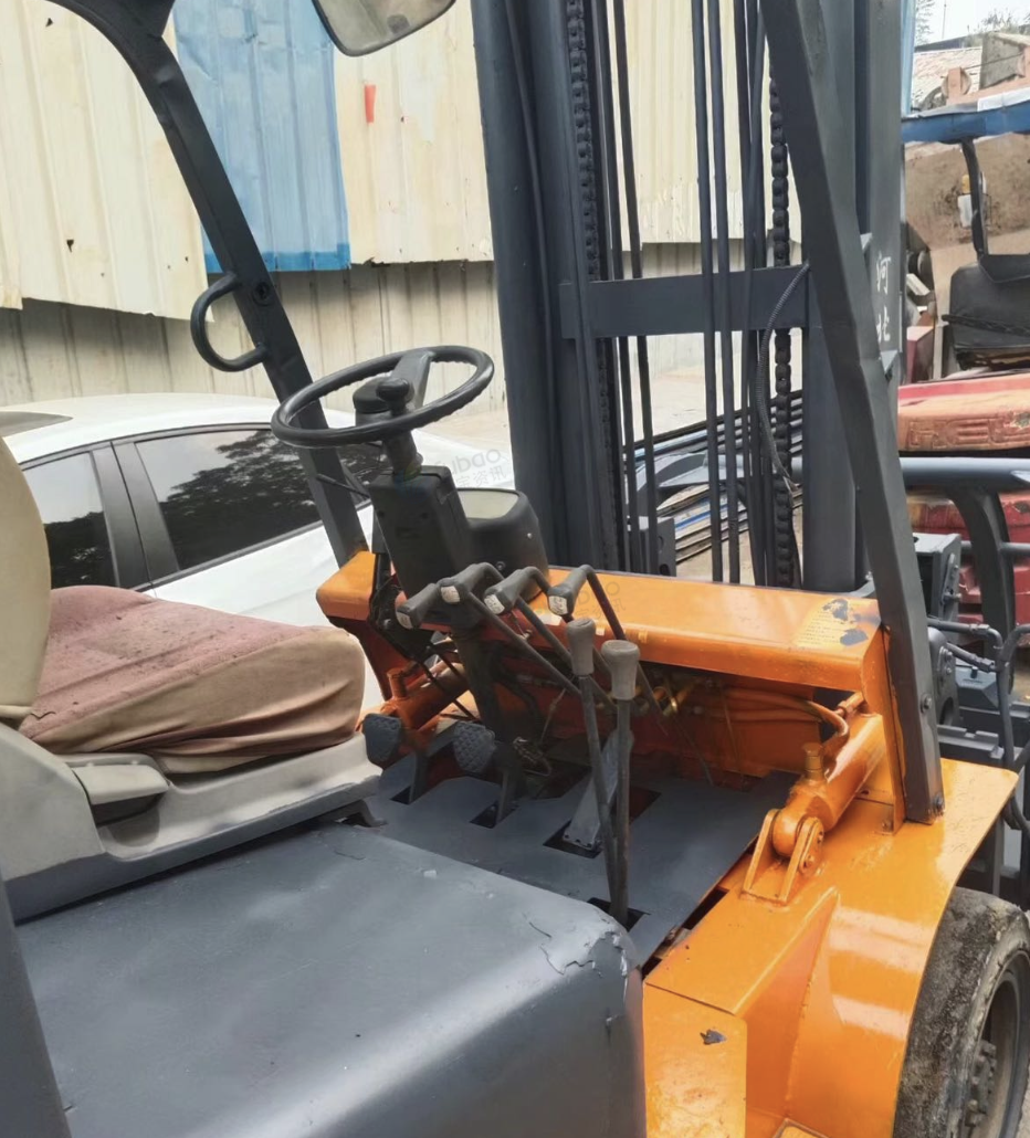 西双版纳地区处理叉车