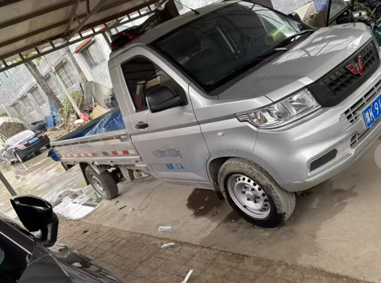 新乡市地区处理五菱荣光新卡小卡货车