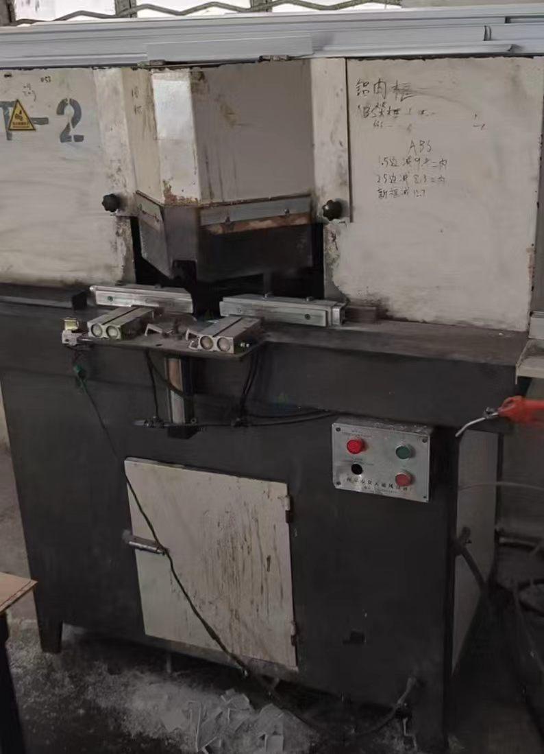 江门市地区处理冲床+全套模具、小型冲床、铝合金切角机