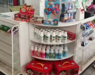 红河市地区店铺处理收银机、收银桌、货架、桌椅