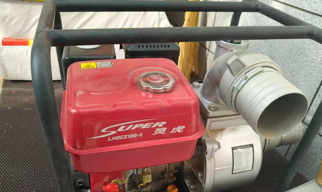 运城市地区个人闲置处理灵虎牌汽油自吸水泵