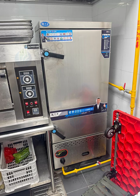 天津市地区处理操作台、米饭蒸车、烤箱等厨房设备