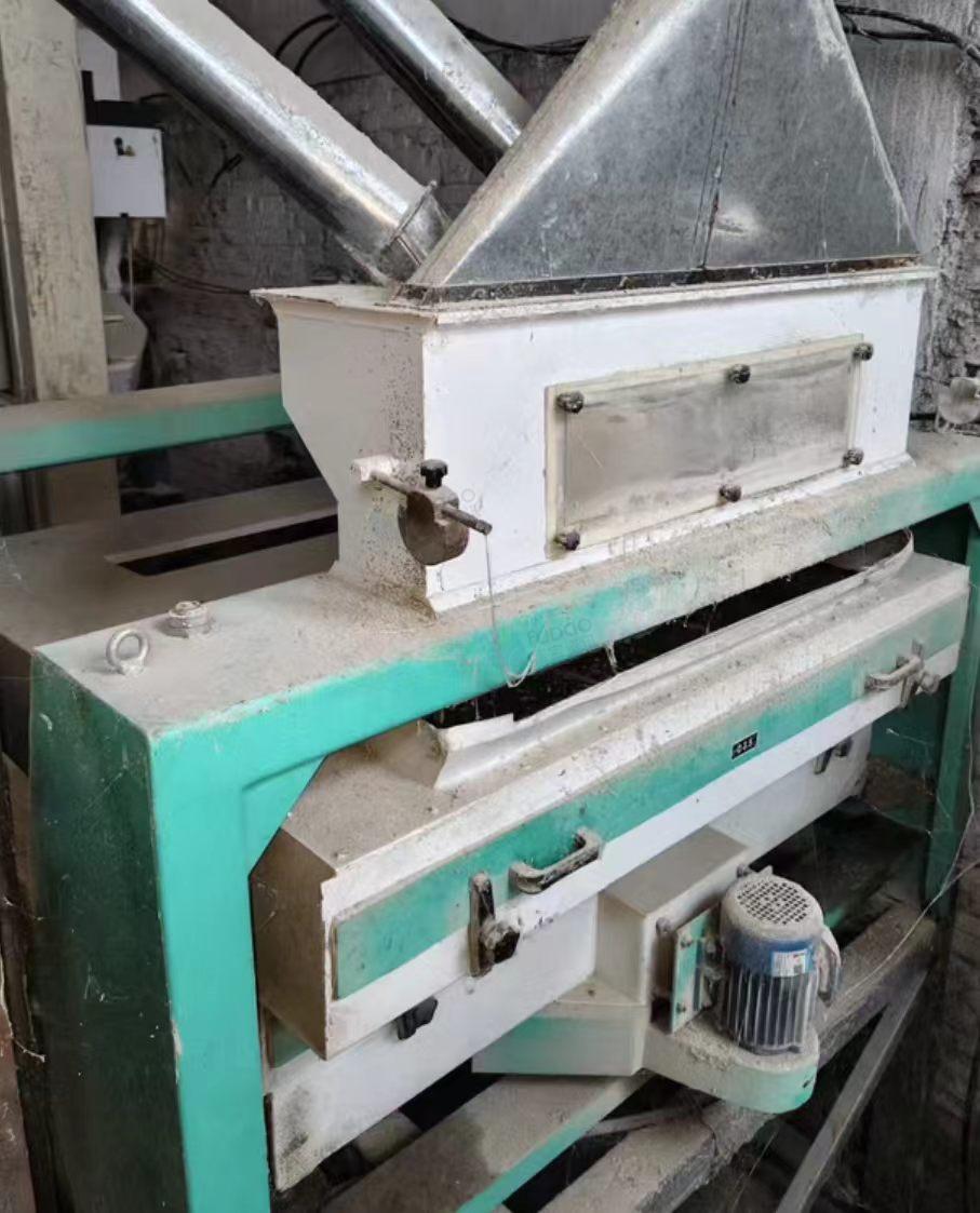 安阳市地区处理150吨成套碾米设备