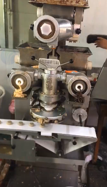 赣州市地区处理月饼机、上海隆豫3斗包馅机