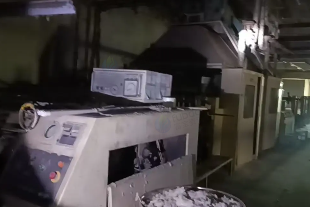 昌吉市地区工厂处理高速织布机12台、普通织布机48台、针巾机2台、250KW空压机整套