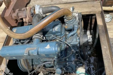 清远市地区处理久保田四缸木船