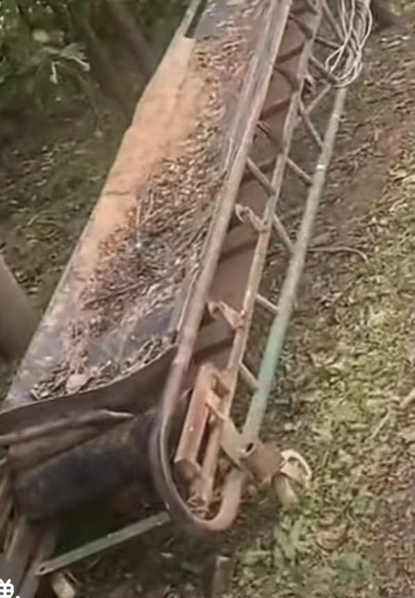 平顶山市地区转行处理摘果机、上料机、揉丝机、传送带等草厂设备