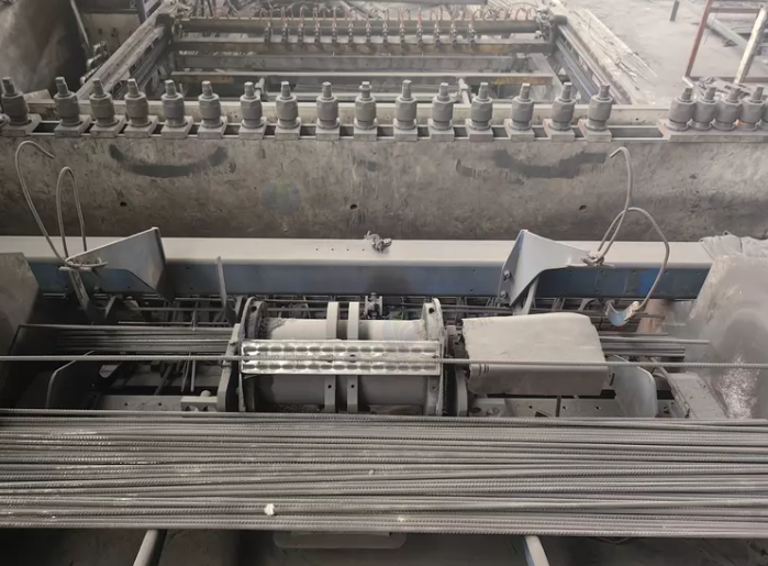 哈尔滨市地区处理钢筋网生产线一条