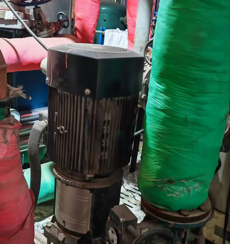 呼和浩特市地区工厂处理富尔顿4吨蒸汽锅炉2台