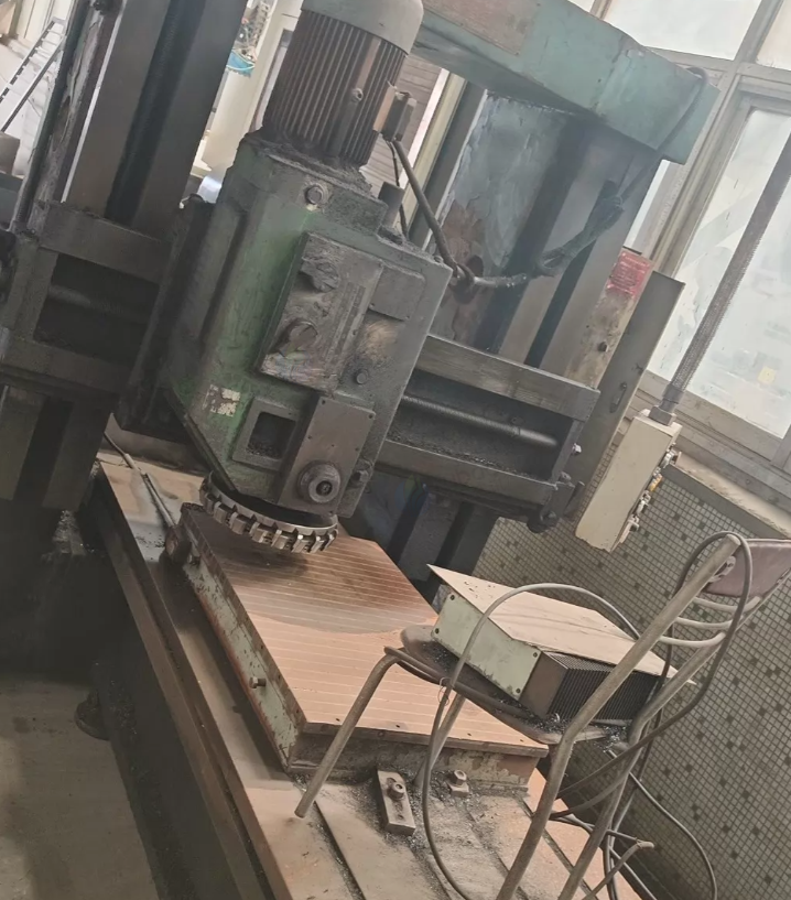 常州市地区工厂处理机床设备一批