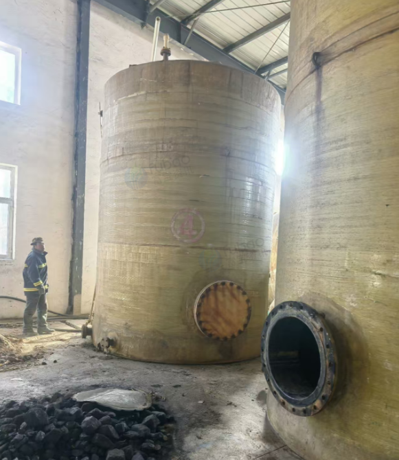 吉林市地区处理40立方玻璃钢管、50立方大容量玻璃钢储罐