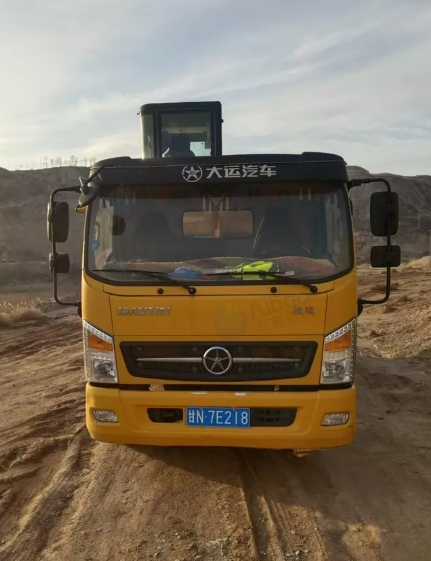 兰州市地区处理蓝牌拖车、挖掘机