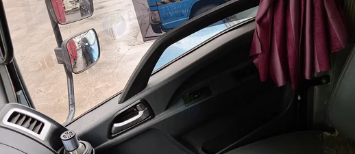 赣州市地区处理闲置箱式货车豪曼重汽