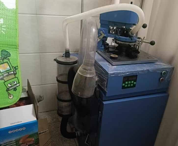 新余市地区处理两台袜机、全自动松凡圆弧锁边机、蒸汽机等