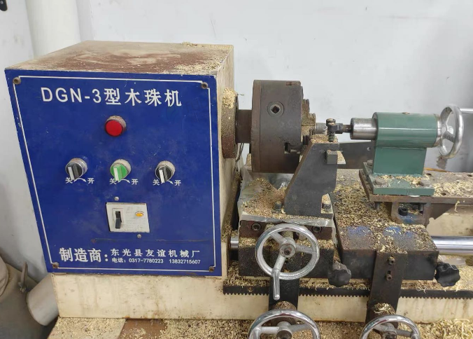 濮阳市地区处理双头四轴雕刻机、佛珠机、扯圆机、推台锯、带锯等