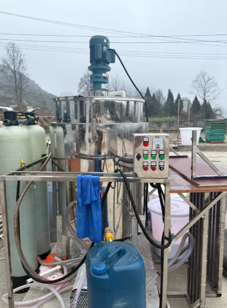 六盘水市地区处理生产洗衣液设备一套