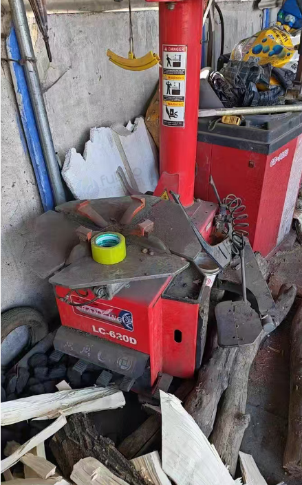 长春市地区汽修店处理火鹰扒胎机、轮胎平衡机一套