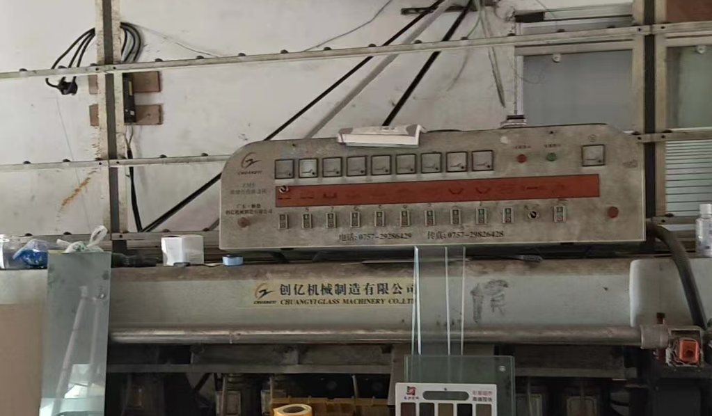 长沙市地区处理创亿9磨头玻璃直边机