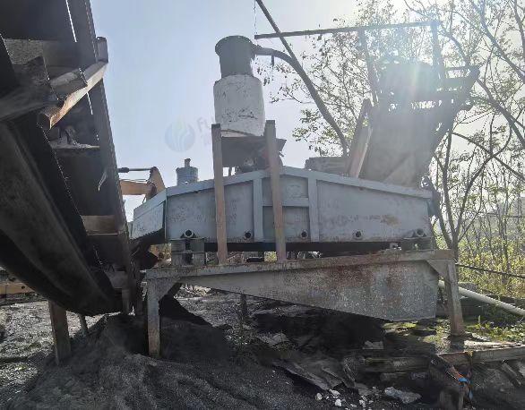 宜昌市地区处理老式变压器、地磅、碎石设备、移动破、对滚设备等