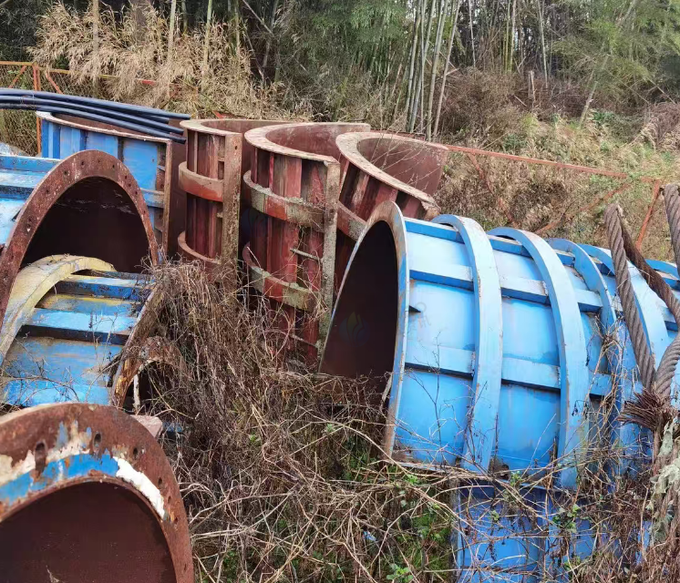 长沙市地区处理圆柱钢模板、塑钢模板等