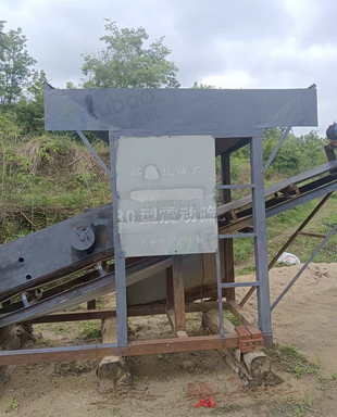 赣州市地区处理30型震动筛沙机
