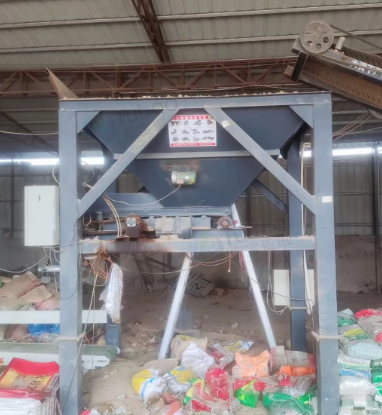 潮州市地区处理沙土装袋机、5米传输机、自动封口机、传送带