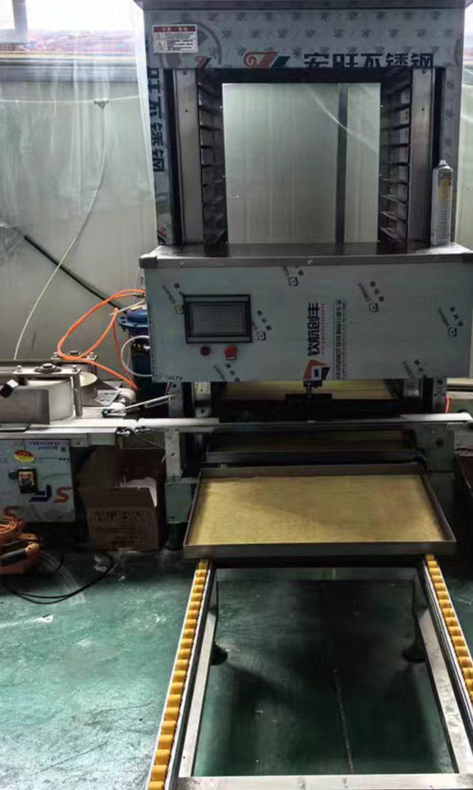 新乡市地区处理和面机、蒸汽机、成型机，发酵箱、蒸箱等馒头全套设备