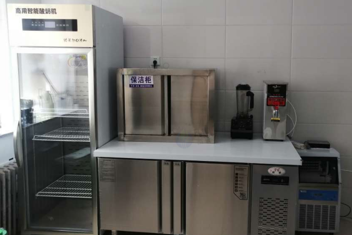 通辽市地区处理出餐打印机、酸奶发酵机、消毒柜、保洁柜、制冰机、蓝光灯等