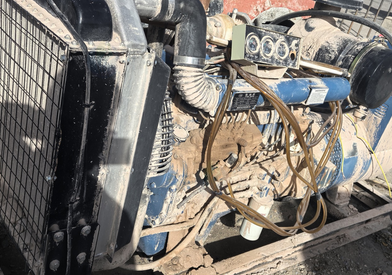 嘉峪关市地区处理柴油发电机、500搅拌站、4.8m翻斗车栏板