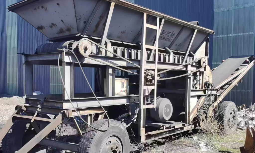 阳泉市地区处理柳工855铲车、移动制砂机