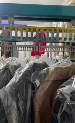 重庆地区干洗店处理运输线308个挂架