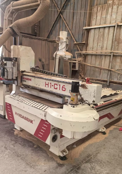 贵阳市地区处理豪德铝带封边机+森百森PUR双胶锅