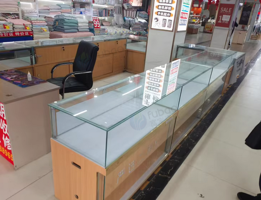 北京地区处理8组玻璃展示柜