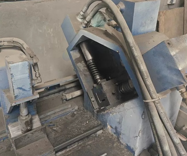 宜宾市地工厂区处理风管生产二线、角铁法兰冲孔机