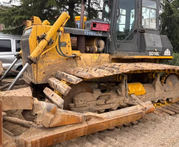 青岛市地区处理09年山推160推土机