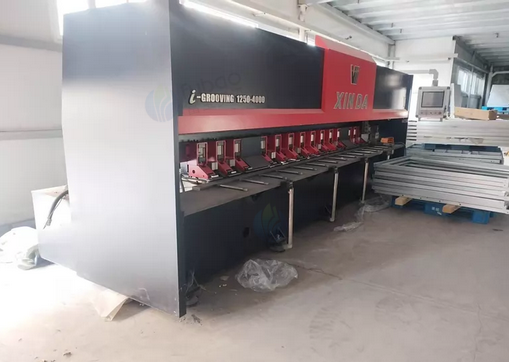 济南市地区处理数控金属薄板开槽机、平衡吊、滚丝机、车床等