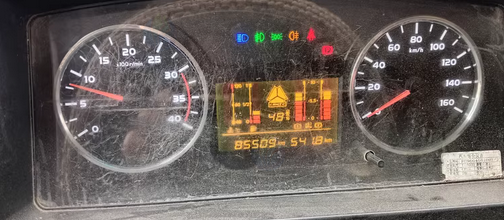 赣州市地区处理闲置箱式货车豪曼重汽