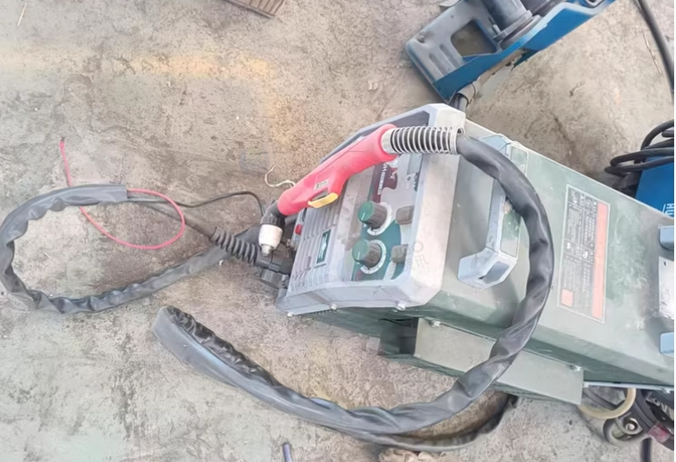 德阳市地区工厂处理2台等离子焊割一体机