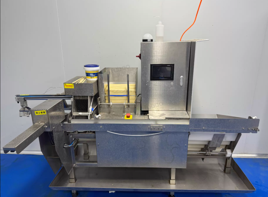 宿迁市地区工厂处理分块机2台、井蓝面筋螺旋机3台、天津面筋对切机1台