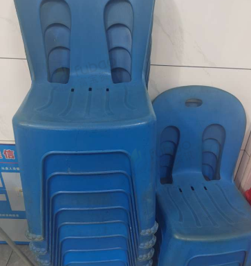 湛江市地区饮食店处理凳子、1匹空调